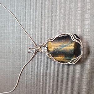 925 Sterling Italy 23" necklace with large Tiger's Eye crystal pendant